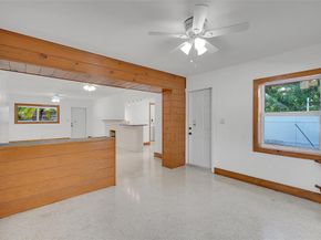 29 SE 8th St, Dania Beach FL 33004