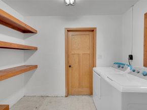 29 SE 8th St, Dania Beach FL 33004