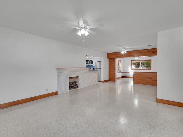 29 SE 8th St, Dania Beach FL 33004