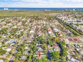 29 SE 8th St, Dania Beach FL 33004