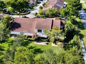 7326 Pinewalk Dr 7326, Pompano Beach FL 33063