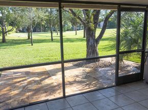 7326 Pinewalk Dr 7326, Pompano Beach FL 33063