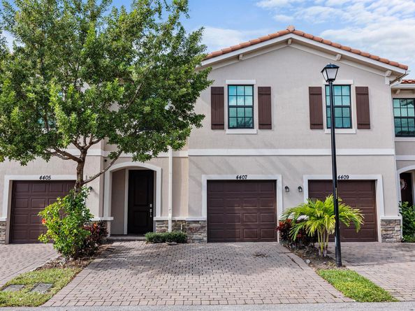 4407 Hemlock Drive, Riviera Beach FL 33410