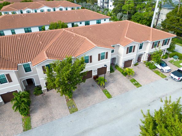 4407 Hemlock Drive, Riviera Beach FL 33410