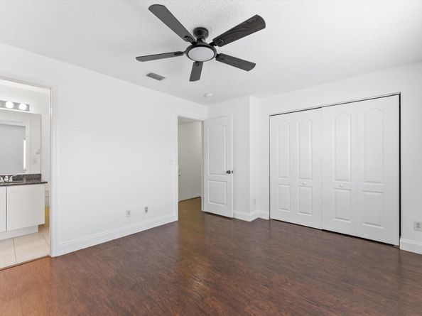 4740 NW 57th Pl, Coconut Creek FL 33073