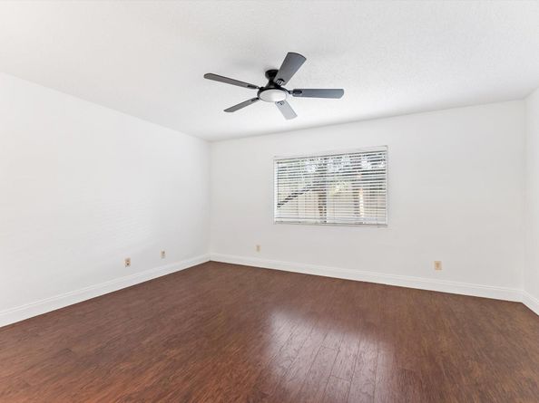 4740 NW 57th Pl, Coconut Creek FL 33073