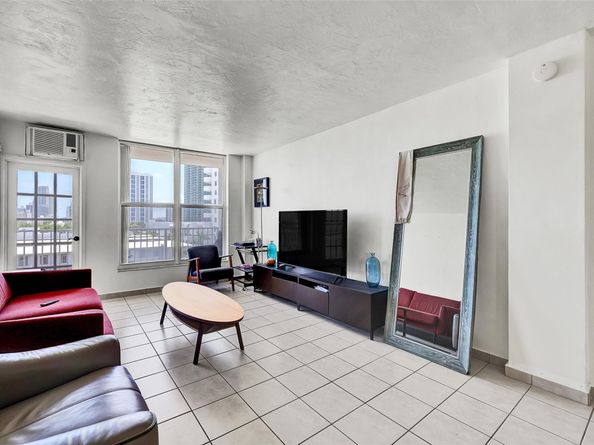 1300 Lincoln Rd D804, Miami Beach FL 33139