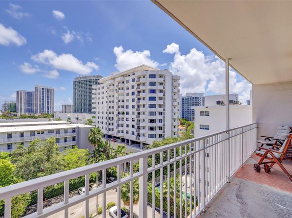 1300 Lincoln Rd D804, Miami Beach FL 33139