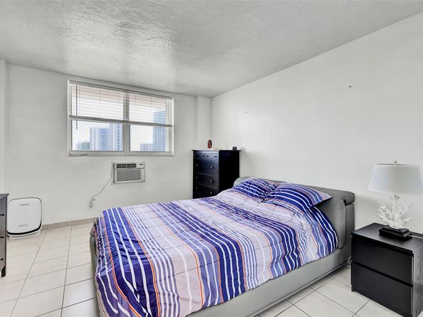 1300 Lincoln Rd D804, Miami Beach FL 33139