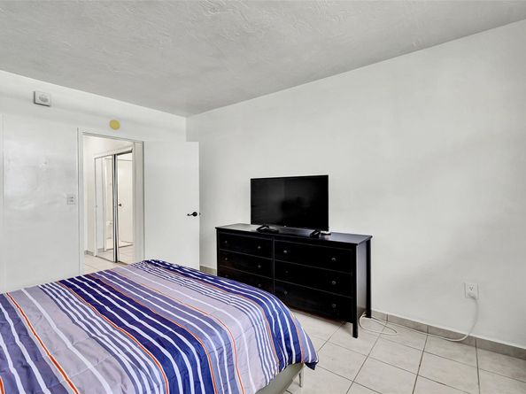 1300 Lincoln Rd D804, Miami Beach FL 33139