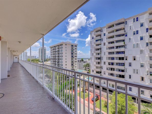 1300 Lincoln Rd D804, Miami Beach FL 33139