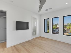 334 NE 3rd Street, Boca Raton FL 33432