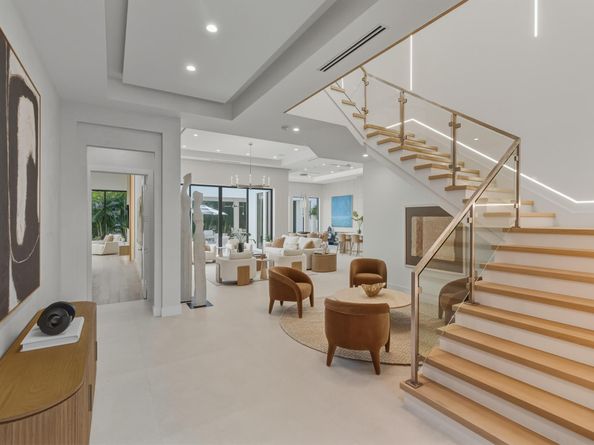 334 NE 3rd Street, Boca Raton FL 33432