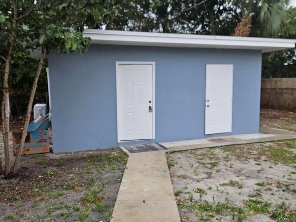 239 NW 6th Avenue, Delray Beach FL 33444