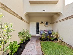 6822 Via Regina, Boca Raton FL 33433