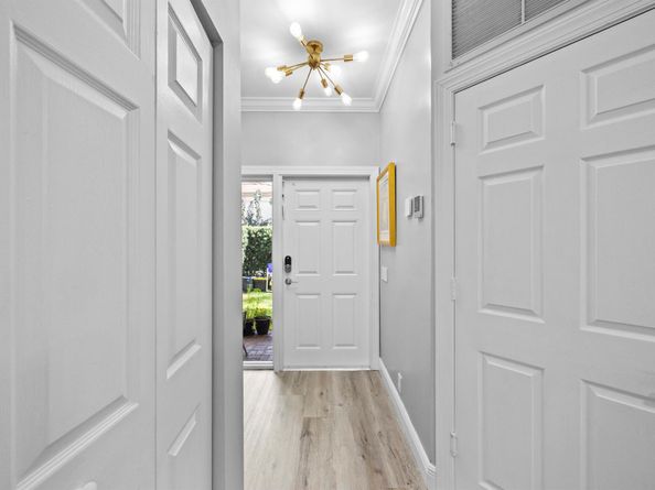 6822 Via Regina, Boca Raton FL 33433