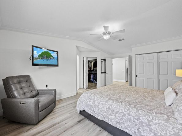 6822 Via Regina, Boca Raton FL 33433