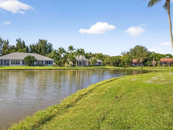 7669 Rockford Road, Boynton Beach FL 33472