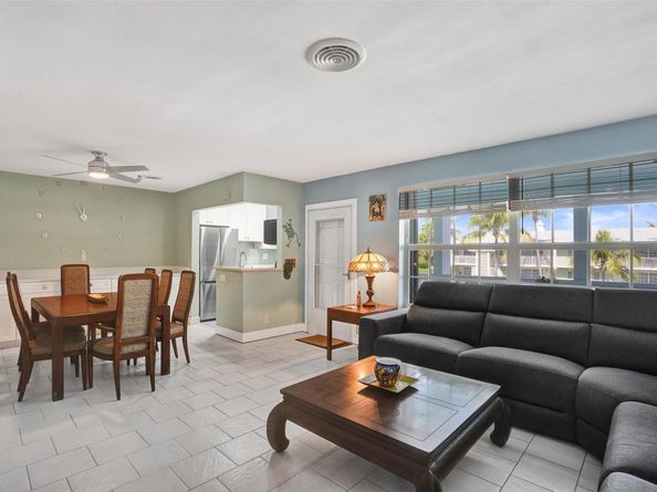 931 SE 9th Ave 13, Pompano Beach FL 33060