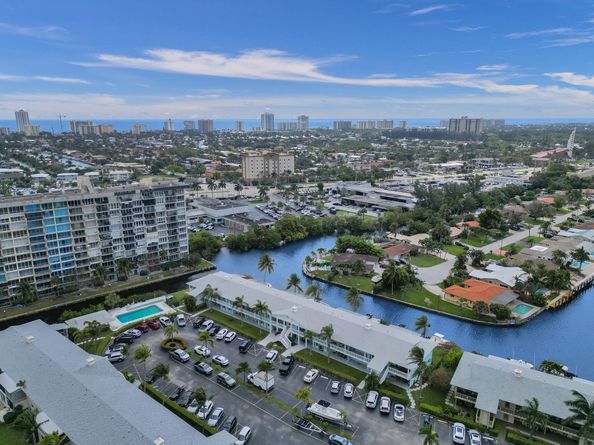 931 SE 9th Ave 13, Pompano Beach FL 33060