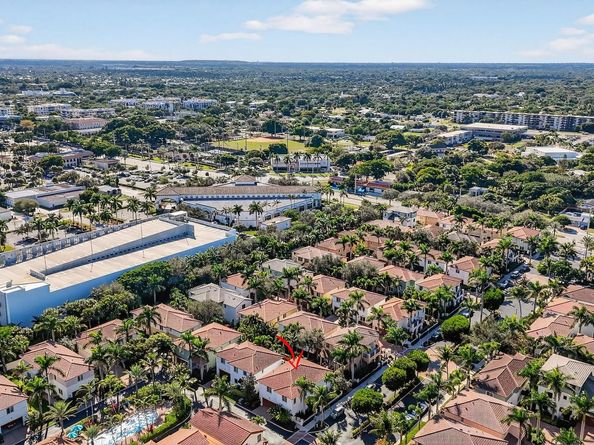 591 NW Library Commons Way, Boca Raton FL 33432