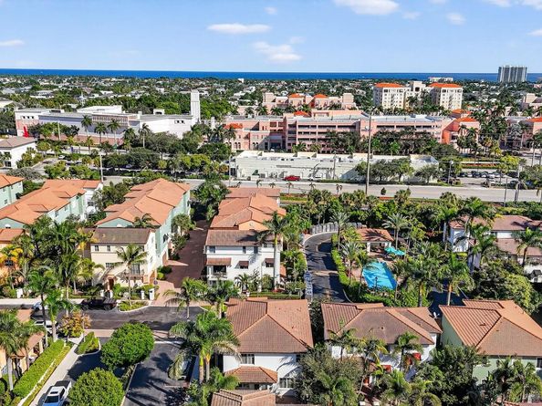 591 NW Library Commons Way, Boca Raton FL 33432