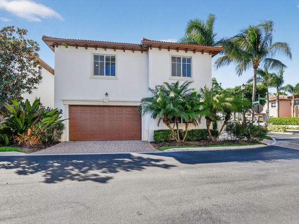 591 NW Library Commons Way, Boca Raton FL 33432