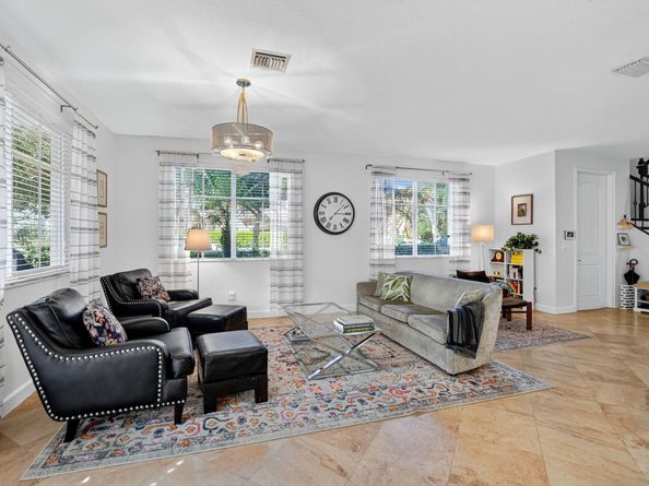 591 NW Library Commons Way, Boca Raton FL 33432