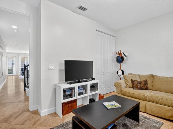 591 NW Library Commons Way, Boca Raton FL 33432