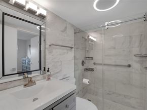 2864 NE 33rd Ct 105, Fort Lauderdale FL 33306