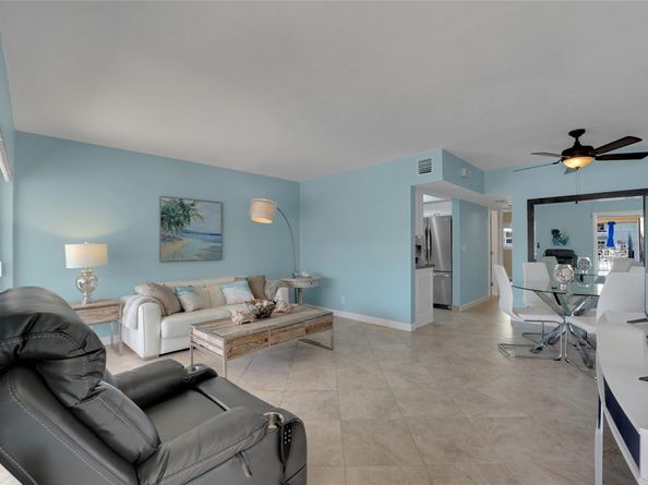 2864 NE 33rd Ct 105, Fort Lauderdale FL 33306