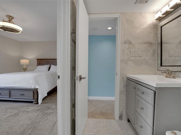 2864 NE 33rd Ct 105, Fort Lauderdale FL 33306