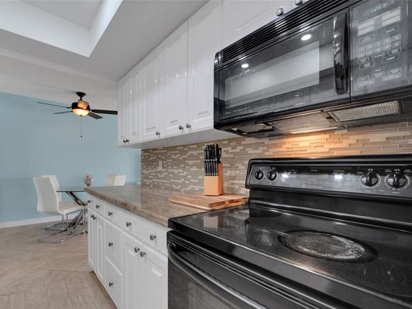 2864 NE 33rd Ct 105, Fort Lauderdale FL 33306