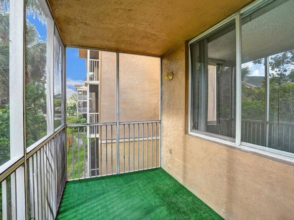 4015 W Mcnab Road D204, Pompano Beach FL 33069