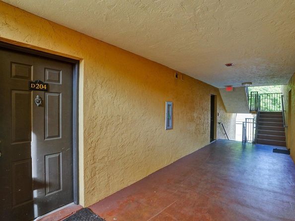 4015 W Mcnab Road D204, Pompano Beach FL 33069