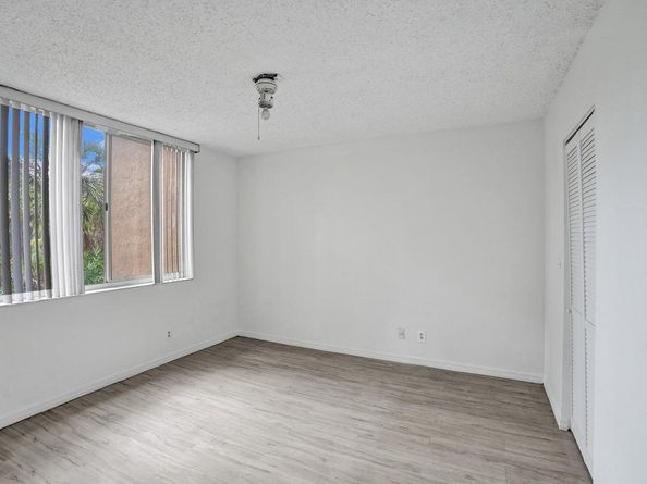 4015 W Mcnab Road D204, Pompano Beach FL 33069