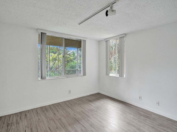 4015 W Mcnab Road D204, Pompano Beach FL 33069