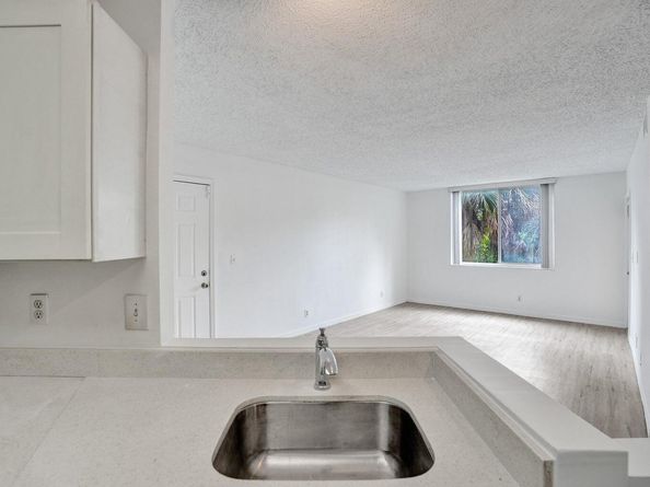 4015 W Mcnab Road D204, Pompano Beach FL 33069