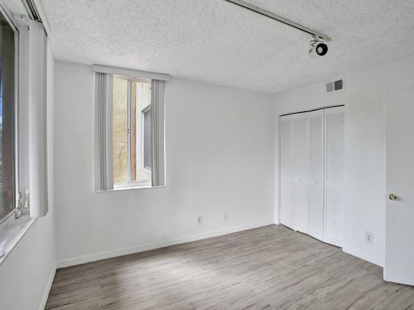 4015 W Mcnab Road D204, Pompano Beach FL 33069