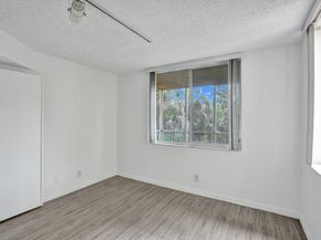 4015 W Mcnab Road D204, Pompano Beach FL 33069