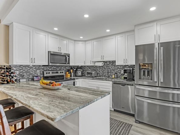 923 Springdale Circle, Palm Springs FL 33461