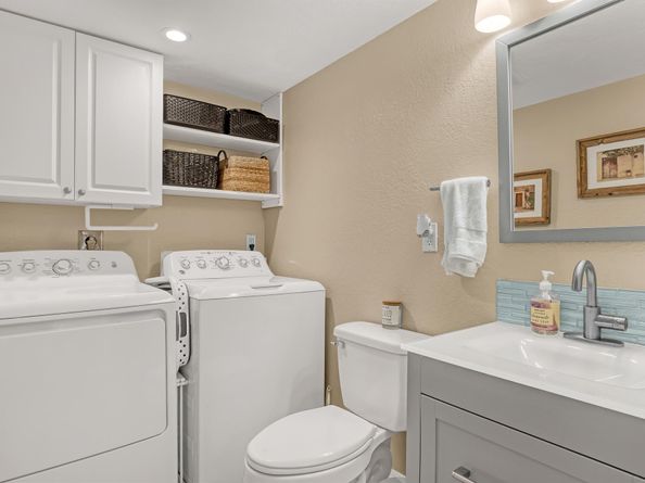 923 Springdale Circle, Palm Springs FL 33461