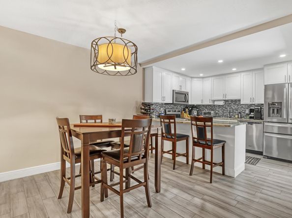 923 Springdale Circle, Palm Springs FL 33461