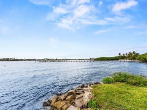 1810 New Palm Way 216, Boynton Beach FL 33435