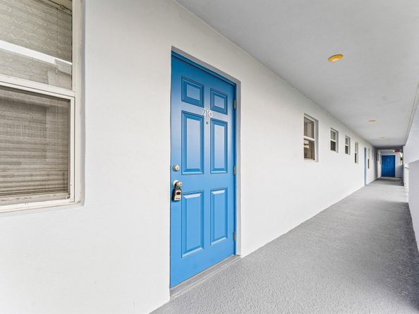1810 New Palm Way 216, Boynton Beach FL 33435