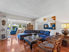 3186 Via Poinciana 111, Lake Worth FL 33467