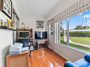 3186 Via Poinciana 111, Lake Worth FL 33467