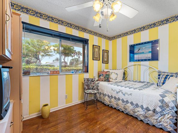 3186 Via Poinciana 111, Lake Worth FL 33467