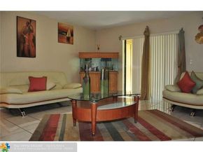 11580 NW 37th St, Coral Springs FL 33065