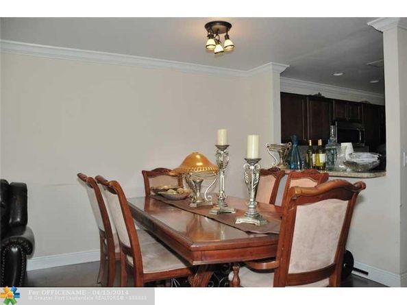 11580 NW 37th St, Coral Springs FL 33065